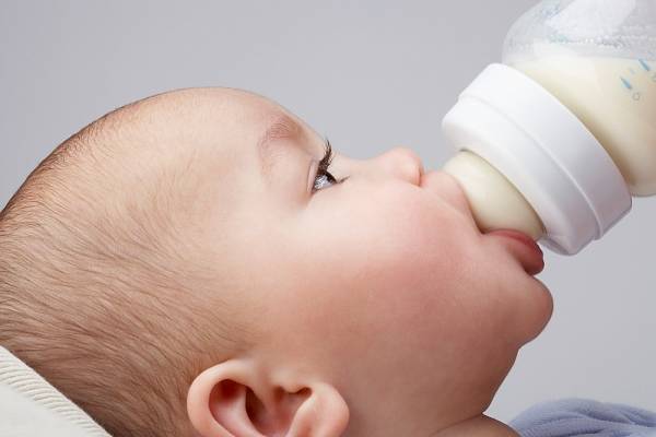 Bộ tiêu chuẩn VÀNG khi chọn bình sữa cho con – các mẹ cần lưu ý