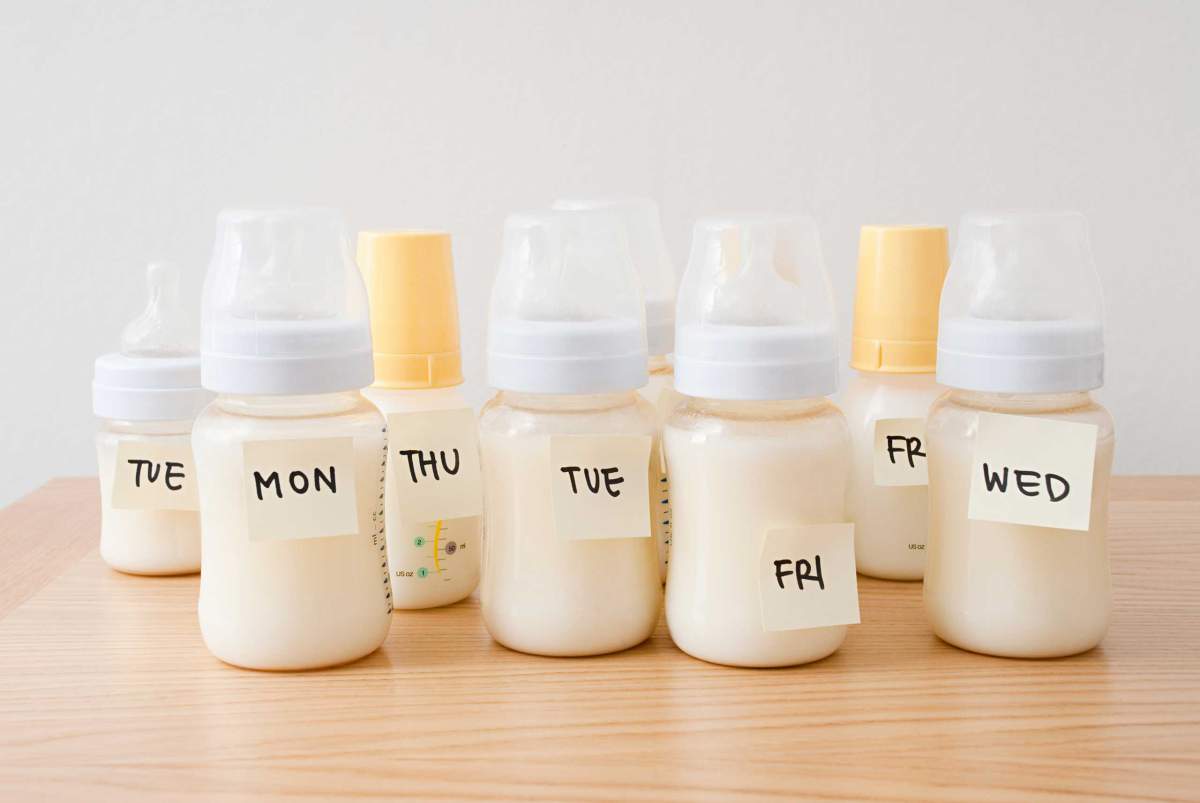 Tuyệt chiêu bảo quản sữa mẹ an toàn cho bé